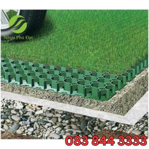 Hướng dẫn thi công tấm nhựa trồng cỏ